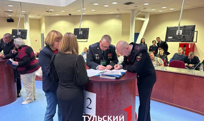 Тульским полицейским устроили экзамен по борьбе с кибермошенниками
