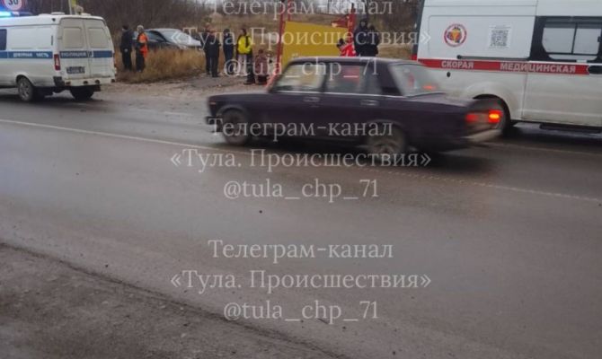 В Барсуках снесли остановку "Мироновка" в результате ДТП