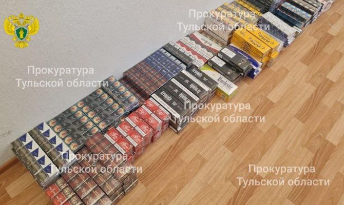 55-летняя женщина из Белева пыталась продать почти две тысячи немаркированных сигарет