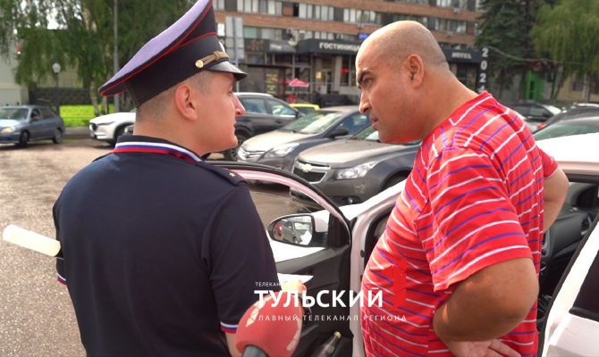 За неделю в тульском такси нашли 9 водителей-нелегалов