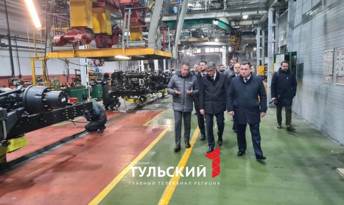 Дмитрий Миляев ознакомился с работой "Минского автомобильного завода"