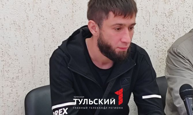 Скинул с балкона и добил: туляку грозит 3 года лишения свободы за убийство щенка