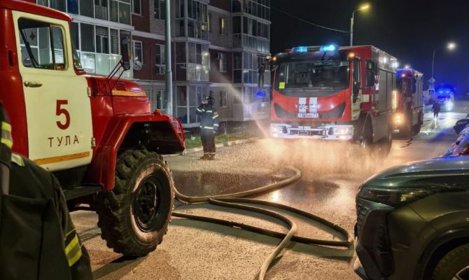 Следователи выясняют обстоятельства гибели двух человек при пожаре в Туле