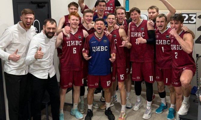 Спортсмены ЦИВС победили команду клуба "Десна-2" со счетом 77:32