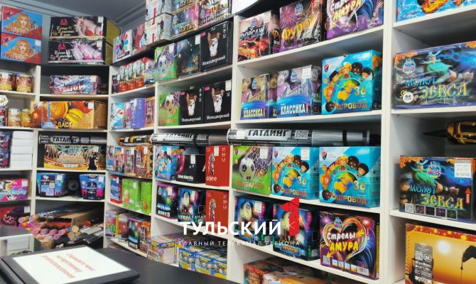 Тулякам напомнили правила покупки пиротехники