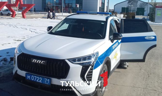 Тулякам показали оснащение патрульных машин будущего