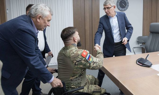 В Туле дайвинг начали использовать для реабилитации участников СВО