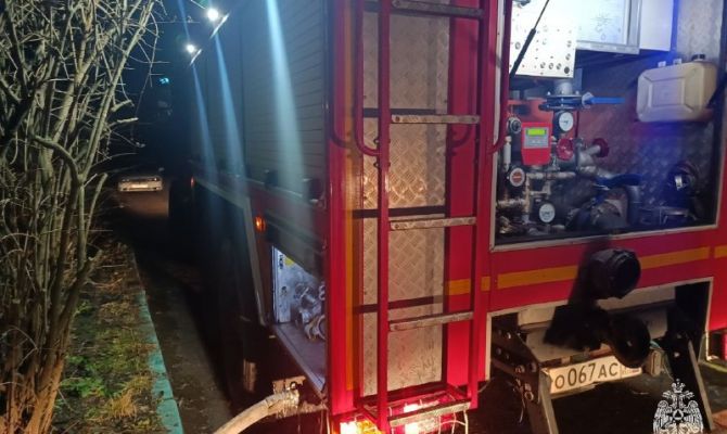 6 детей спасли из горящего дома на улице Волкова в Туле