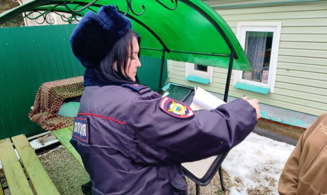 Тульская участковая рассказала, что находится в её папке