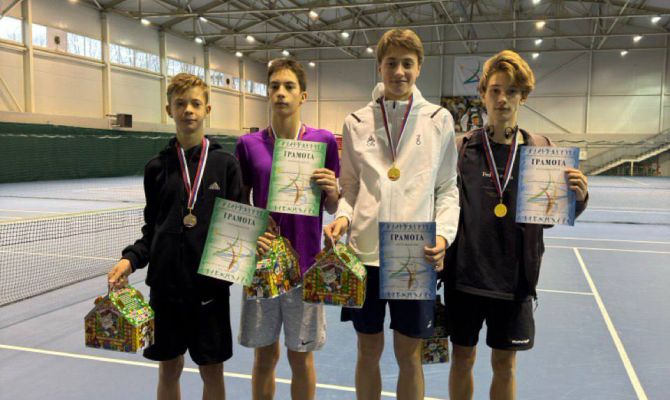 Туляки стали лучшими на соревнованиях по теннису