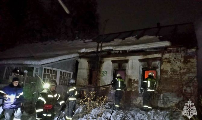 При пожаре под Суворовом погибли мужчина и женщина