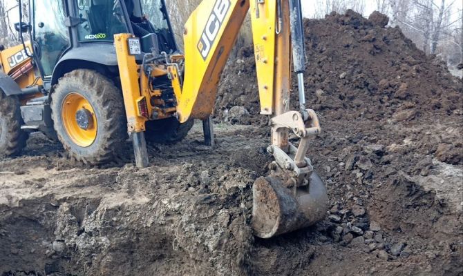 Туляки восстанавливают систему водоснабжения в Донецке