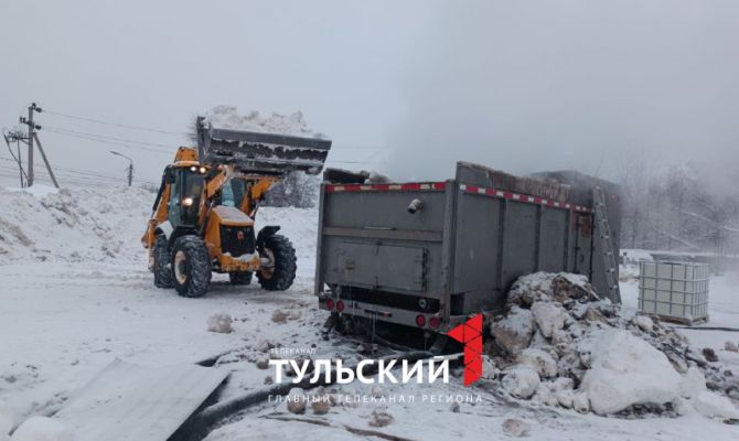 Тулякам показали, как город избавляется от снега