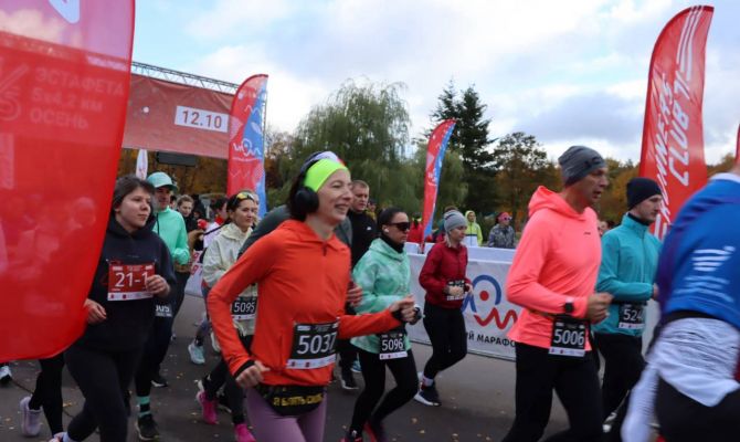 В Туле состоялся забег "Эстафета 5х4.2 Осень"