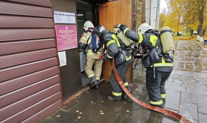 Тепло-Огаревские спасатели в Доме культуры провели учения