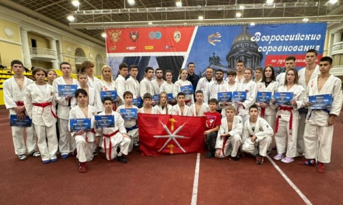 Тульские рукопашники привезли 20 медалей из Санкт-Петербурга