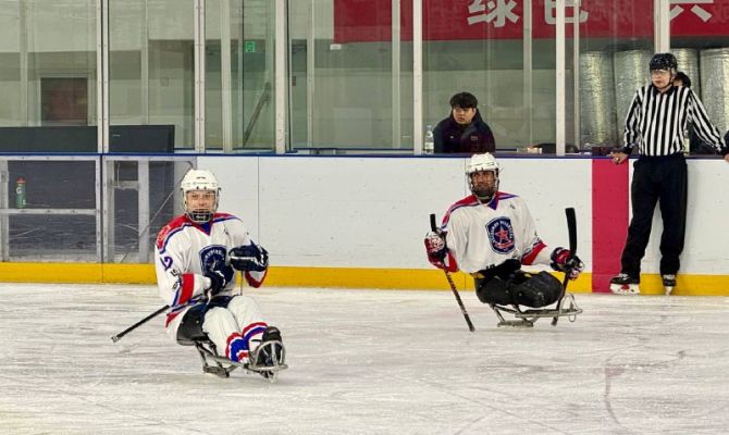Команда "АКМ-следж" обыграла сборную КНР в Китае со счетом 3:2