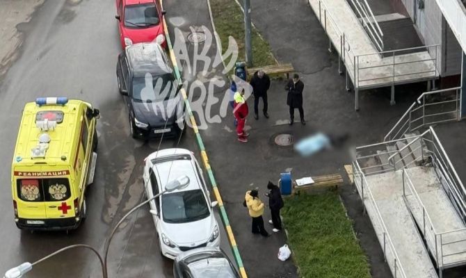 В Туле на улице Хворостухина школьница упала с высоты