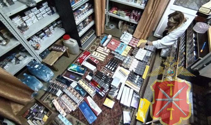 Пенсионерка из Киреевска собиралась продать почти 13 тысяч контрафактных сигарет