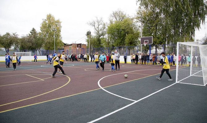 В п. Победа Большой Тулы открылась спортивная площадка