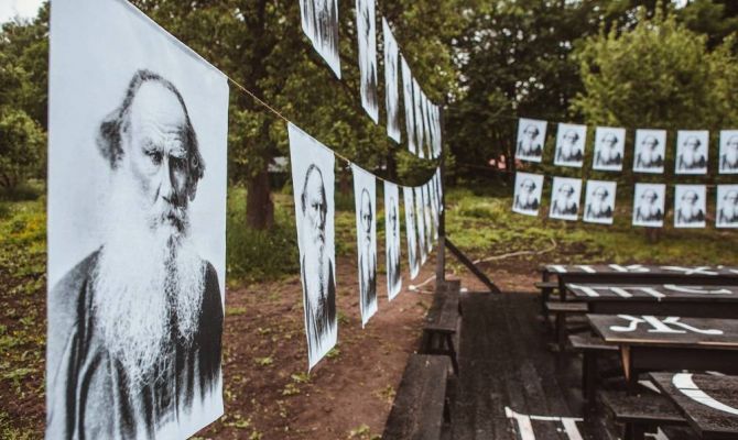 Туляки снова увидят самый неординарный спектакль фестиваля «Толстой Weekend»