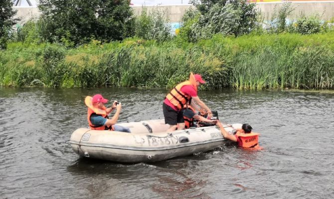В Туле на Упе спасатели  вытащили из воды мужчину