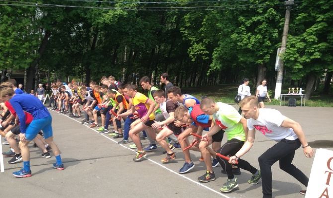 В Туле в легкоатлетической эстафете школьников поучаствовало 564 человека