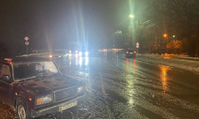 В Туле на улице Рязанской произошло тройное ДТП