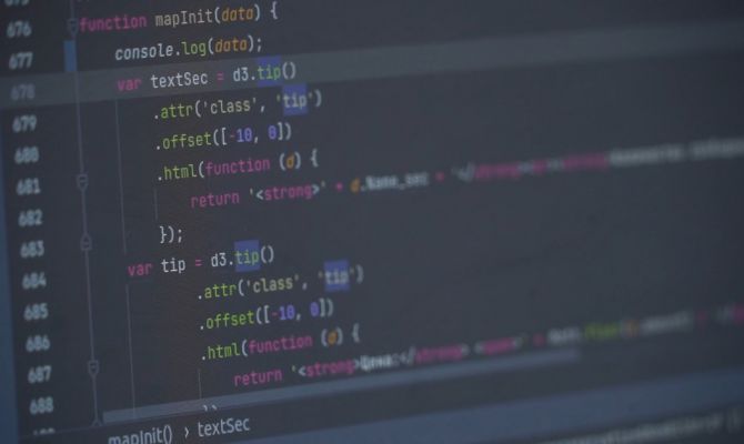 Релокация, настроения и меры поддержки: что происходит на рынке IT после введения санкций