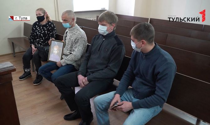 "Он искалечил мое тело и душу": мать убитой в Щекинском районе 2-летней девочки выступила в суде