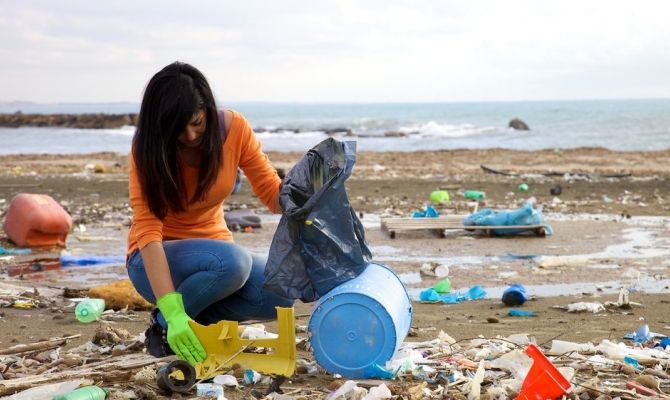 Мировой океан зарастает «островами» из микропластика