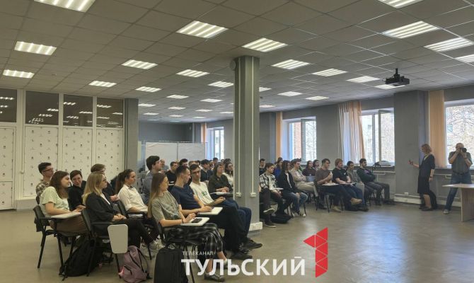 Тульским студентам рассказали, как обучают эмоциональному интеллекту ИИ