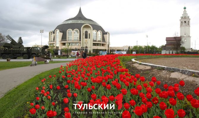 В Туле посадили более 200 тысяч тюльпанов