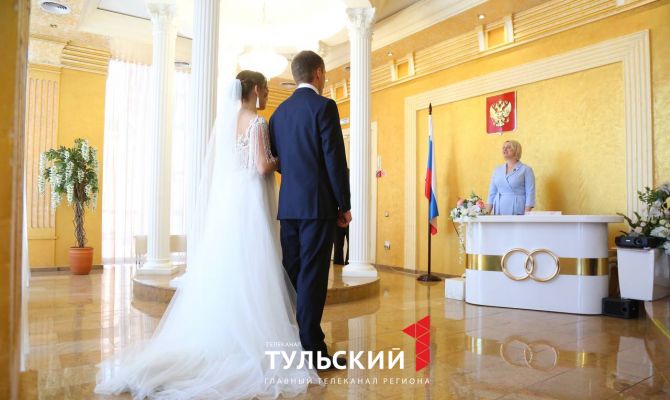 В красивую дату 24 мая в Туле произошел свадебный бум