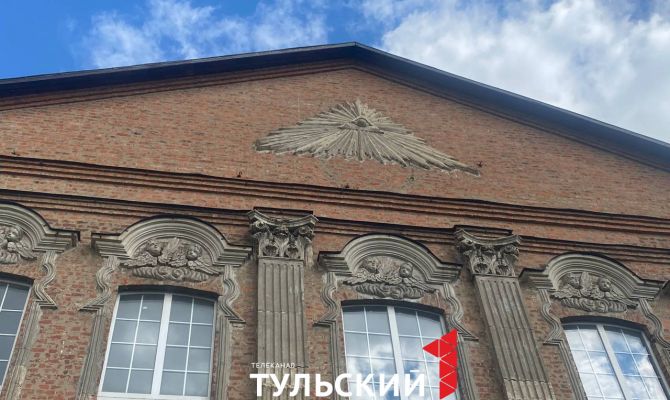 Путти и масонский глаз: что на самом деле украшает Вознесенский храм в Туле
