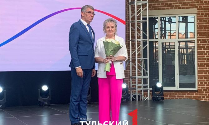 Врио Губернатора Дмитрий Миляев наградил работников Социального фонда России