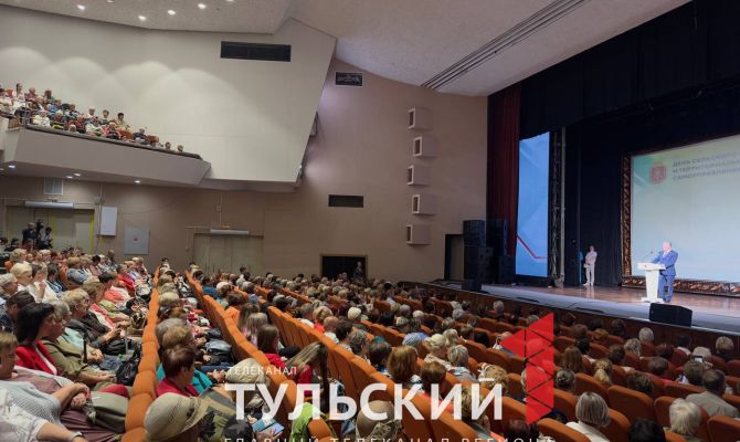 В Туле отметили заслуги сельских старост и лидеров ТОС