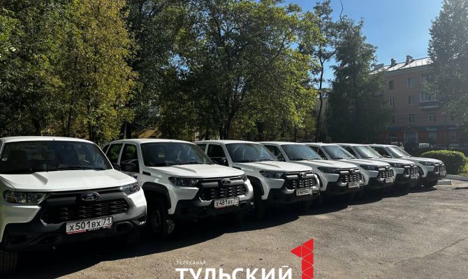 В Туле медикам Ваныкинской больницы передали новые автомобили