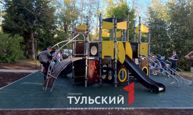 На улице Рязанской в Туле появилась новая детская площадка