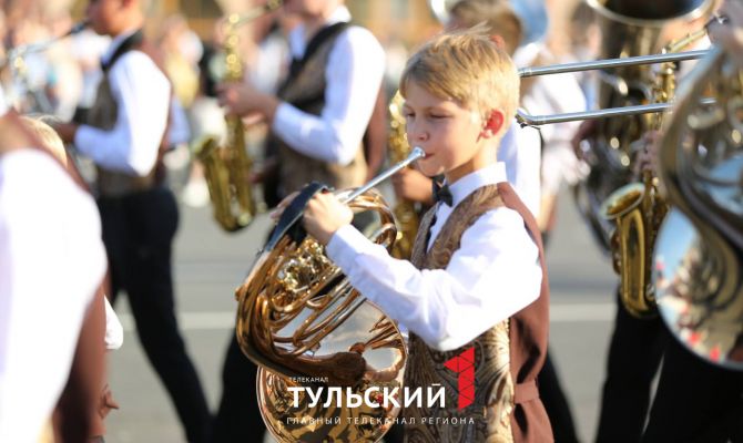 В Туле в День города прозвучали "Фанфары Тульского кремля"