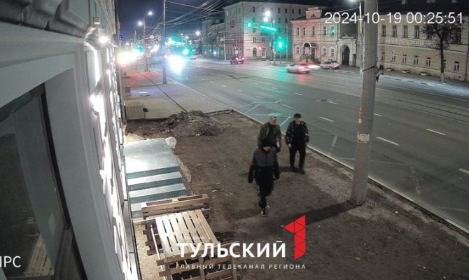 В Туле разгромили салон красоты на улице Октябрьской