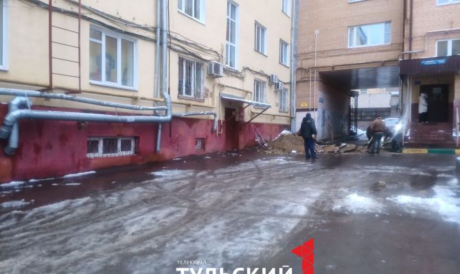 В центре Тулы в середине ноября замерзают жильцы пятиэтажки