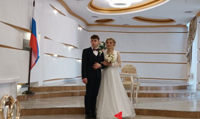 В Тульской области расписались первые молодожены в 2025 году