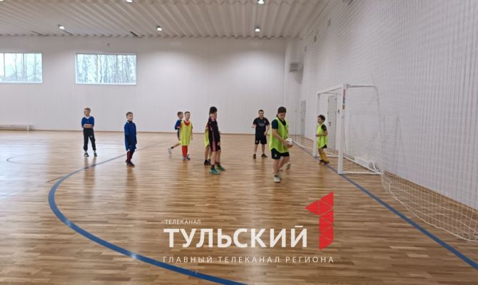 Дмитрий Миляев посетил новый спорткомплекс в Советске