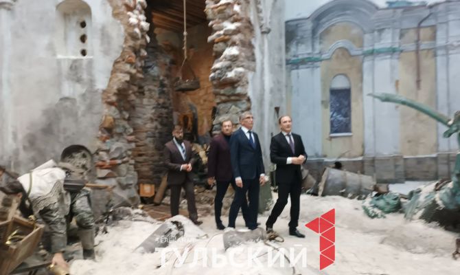 "Должен побывать каждый": Дмитрий Миляев посетил Музей Победы на Поклонной горе в Москве