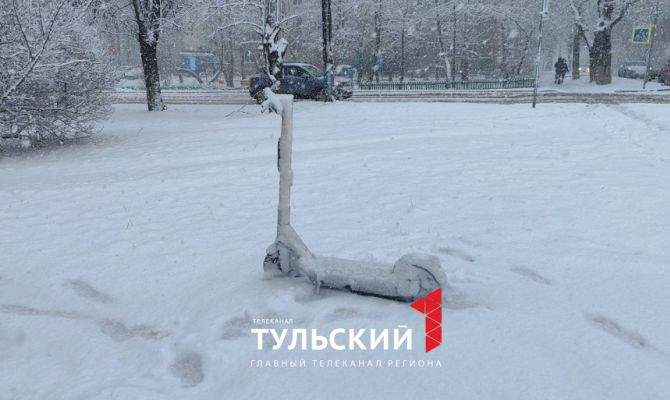 В Туле приостановили аренду электросамокатов