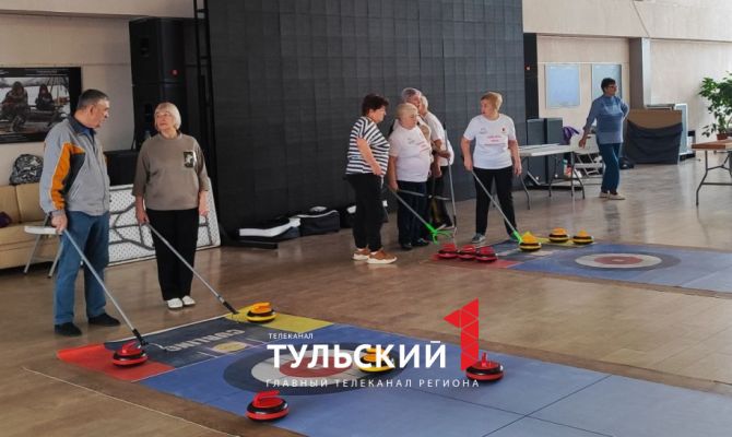 Чем бесплатно заняться пенсионерам в Тульской области