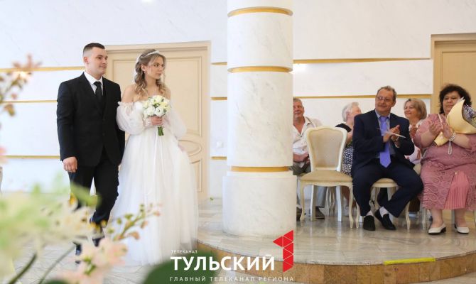 Спрос на свадебные приложения в России вырос в 2,5 раза в 2026 году