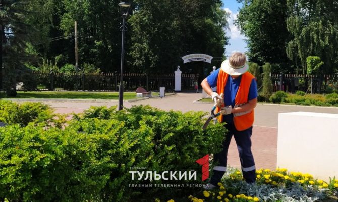 У памятника Николаю Рудневу в Туле стартовали работы по озеленению
