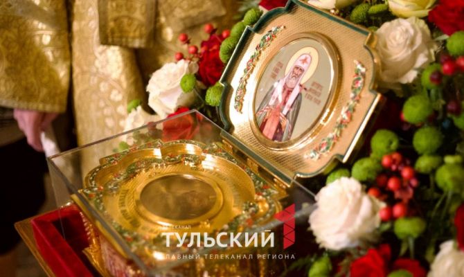 В Тулу прибыл ковчег с частицей мощей патриарха Московского и всея Руси Тихона